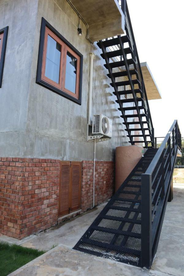 My Moon Loft Home Khaoyai โป่งตาลอง ภายนอก รูปภาพ